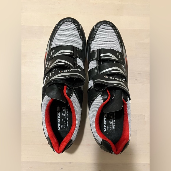 Venzo indoor cycling shoes size 12 men’s with peloton clips - Picture 1 of 3